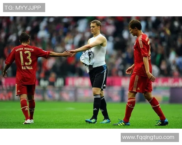 古斯塔沃对阵拜仁的精彩较量揭示了足球战术的深度与魅力 古斯塔沃对阵拜仁的精彩较量揭示了足球战术的深度与魅力